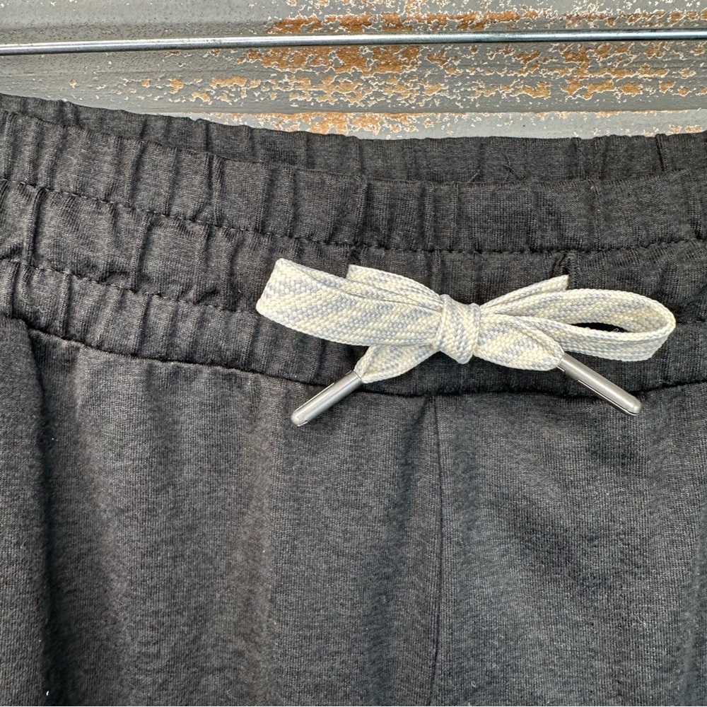 Vuori Men's Ponto Performance Pant 30" Black Heather Sz XL NWOT - Picture 4 of 15